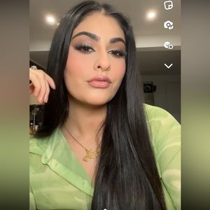 Meet your Posher, Mahum